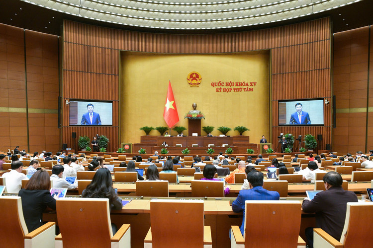 Sáng 23/11, Quốc hội nghe Phó Thủ tướng Chính phủ Lê Thành Long trình bày Tờ trình về Dự án Luật Quản lý và đầu tư vốn nhà nước tại doanh nghiệp