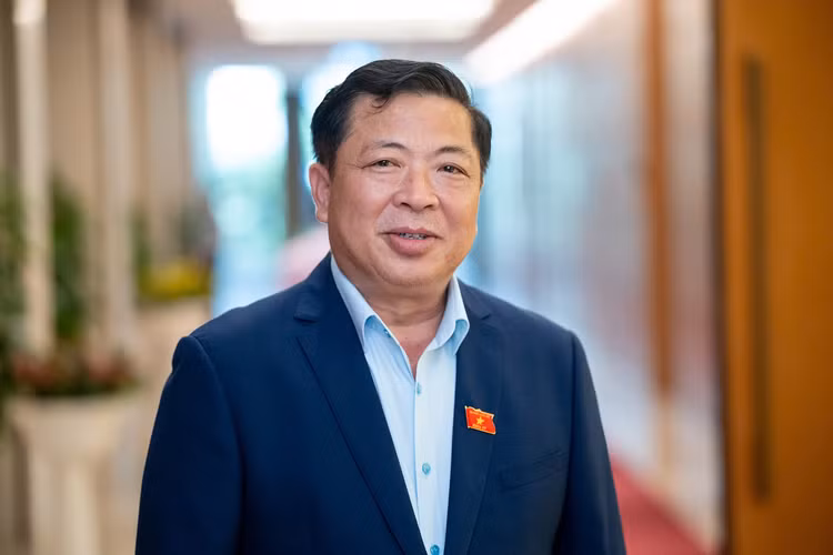 Bí thư Tỉnh ủy Cao Bằng Trần Hồng Minh giữ chức Bộ trưởng Giao thông vận tải.