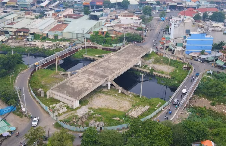 IDICO-IDI đang “mắc cạn” tại Dự án Cầu Tân Kỳ - Tân Quý dù đã khởi công được gần 5 năm, khối lượng thi công đạt hơn 70%. Ảnh chỉ mang tính minh họa. Nguồn Internet