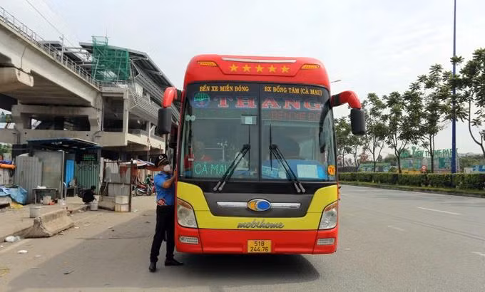 Hiện trên địa bàn TP.HCM có 76 điểm đón, trả khách sai quy định. Ảnh chỉ mang tính minh họa. Nguồn Internet