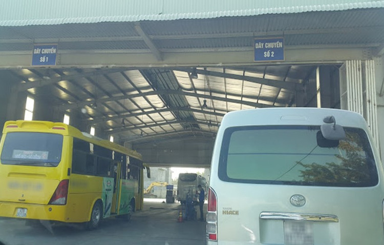 Phó Giám đốc và hai đăng kiểm viên Trung tâm Đăng kiểm 92-02D bị khởi tố về tội "Nhận hối lộ"