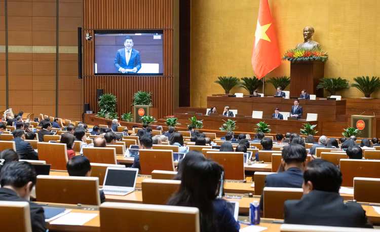 Quang cảnh phiên họp