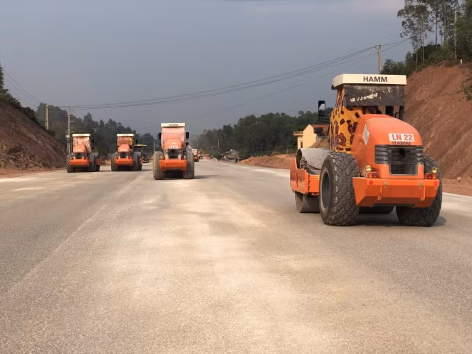 Xây dựng Tiến Đạt vừa trúng Gói thầu số 7 thuộc Dự án Đường giao thông Nam Sông Chu. Ảnh chỉ mang tính minh họa. Nguồn Internet