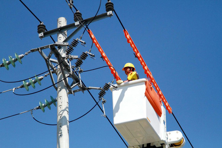 Đường dây 220kV Huội Quảng - Nghĩa Lộ là dự án trọng điểm của EVN và EVNNPT, dự kiến hoàn thành vào quý IV/2023. Ảnh chỉ mang tính minh họa. Nguồn Internet