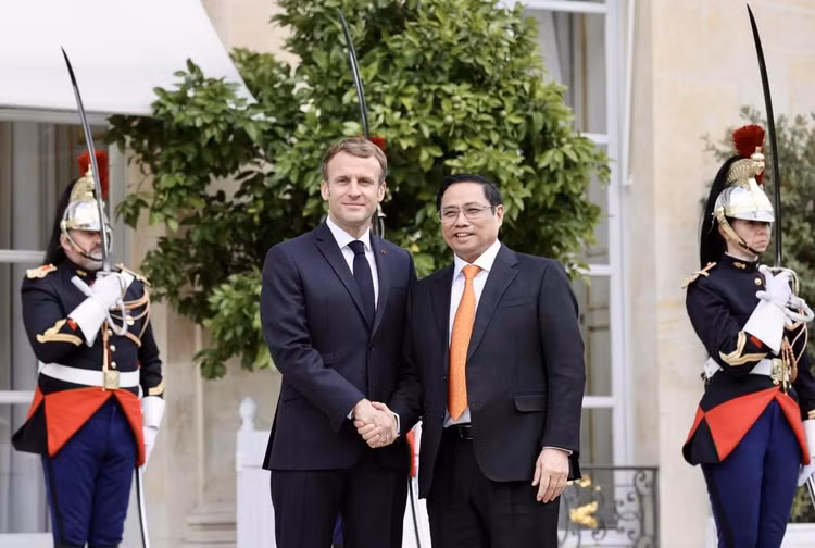 Thủ tướng Phạm Minh Chính và Tổng thống Macron nhất trí ra Tuyên bố chung nhằm làm sâu sắc hơn mối quan hệ Đối tác Chiến lược giữa hai nước.