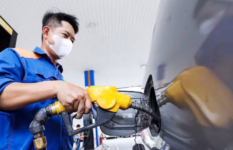 Giá xăng ngày 22/5 có thể tăng tiếp. Ảnh minh họa