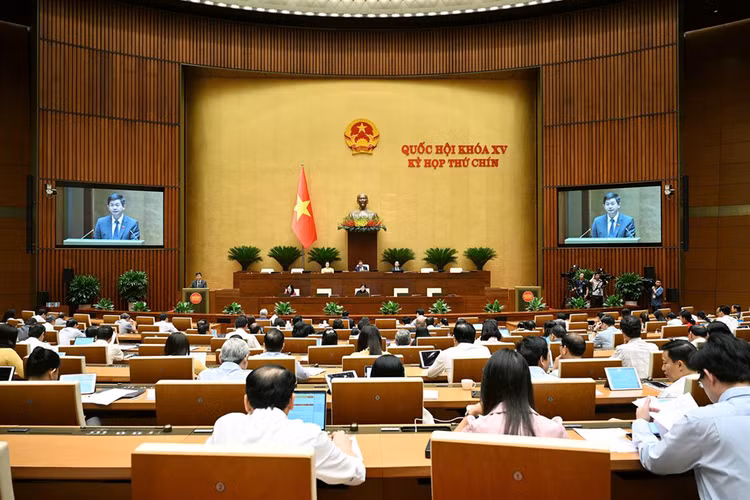 Ngày 22/5, Quốc hội thảo luận Nghị quyết về miễn học phí tại các cơ sở giáo dục