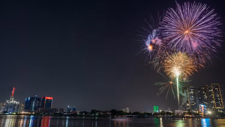 TP.HCM sẽ tổ chức 3 điểm bắn pháo hoa chào đón năm mới 2025