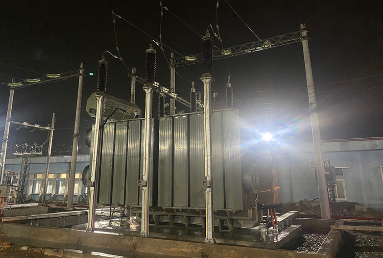 Máy biến áp T1-110kV Trạm biến áp 220kV Huế đóng điện thành công, qua đó hoàn thành Nâng công suất máy biến áp 110kV Trạm biến áp 220kV Huế