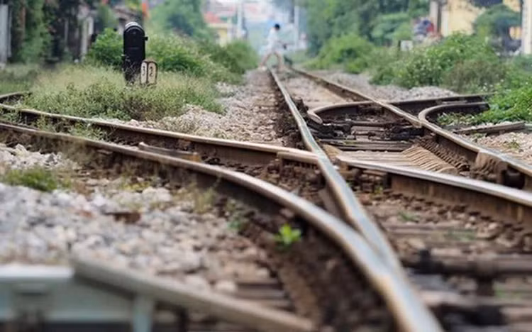 Hiện, Dự án đường sắt Yên Viên - Ngọc Hồi chưa triển khai thi công gói thầu nào ngoài hiện trường. Ảnh chỉ mang tính minh họa. Nguồn Internet