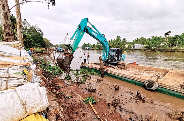 Một gói thầu xây lắp phục vụ chống sạt lở trên địa bàn huyện Gò Quao (tỉnh Kiên Giang) được mời thầu từ giữa năm 2024 với 2 lần mở thầu nhưng chưa thể chốt được đơn vị trúng thầu. Ảnh chỉ mang tính minh họa. Nguồn Internet
