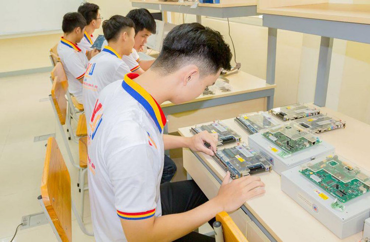 Đà Nẵng có nhiều chính sách hỗ trợ đào tạo nhân lực vi mạch bán dẫn.