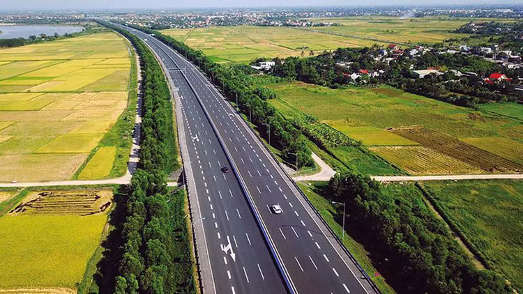 Kiến nghị Chính phủ xem xét tổ chức thu phí cao tốc Bắc - Nam phía Đông. Ảnh minh họa