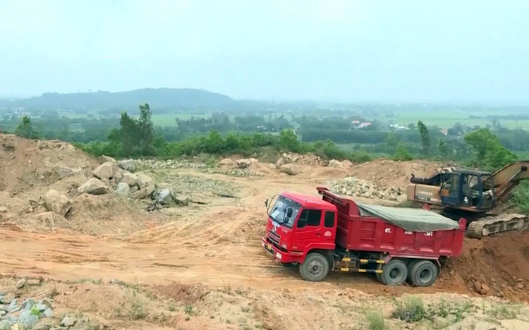Quảng Ngãi siết chặt giám sát đấu giá 11 mỏ khoáng sản