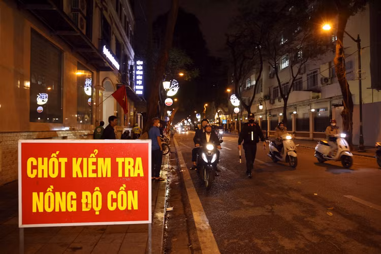 Phát hiện 1.482 trường hợp vi phạm nồng độ cồn trong ngày đầu kỳ nghỉ Lễ 30/4 -1/5. Ảnh minh họa