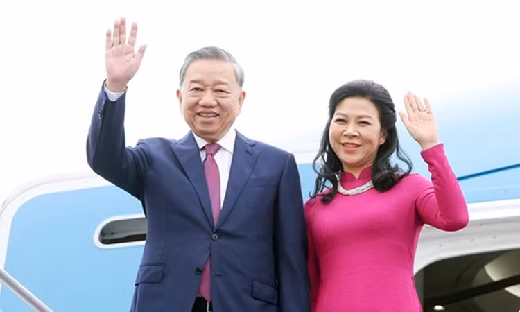 Tổng Bí thư Tô Lâm và Phu nhân