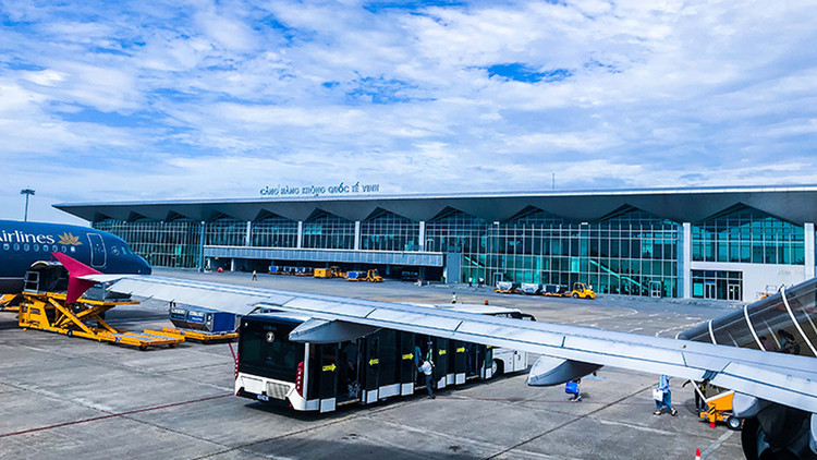 Chuẩn bị cải tạo, sửa chữa đường cất, hạ cánh Sân bay Vinh