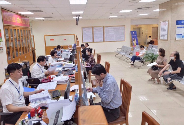 Tiếp tục đẩy mạnh phân cấp, phân quyền, phân định thẩm quyền trong các ngành, lĩnh vực