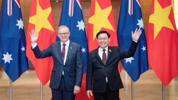 Chủ tịch Quốc hội Vương Đình Huệ hội kiến Thủ tướng Anthony Albanese