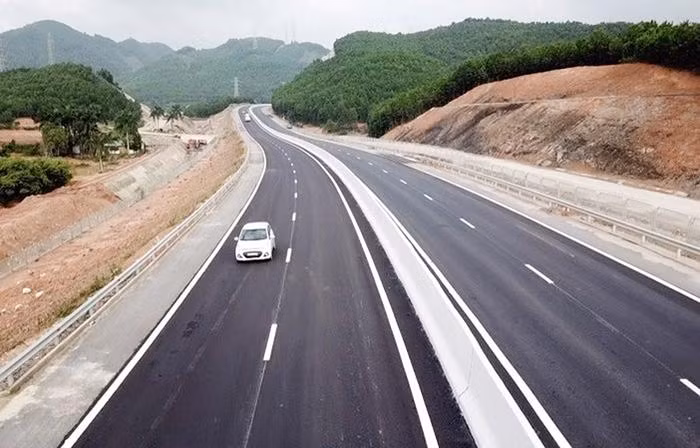 Cao tốc Bắc Nam một trong những dự án trọng điểm quốc gia. Ảnh minh họa: CAND