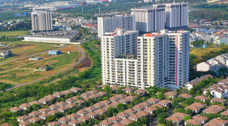 Thủ tướng yêu cầu Bộ Xây dựng khẩn trương hoàn thiện văn bản quy định về trình tự, thủ tục triển khai dự án nhà ở thương mại, nhà ở xã hội, khu đô thị mới. Ảnh: Lê Tiên