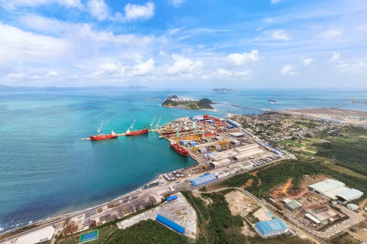 Cảng Vân Phong trong Khu kinh tế Vân Phong sẽ là hạt nhân để Khánh Hòa thu hút đầu tư lĩnh vực logistics