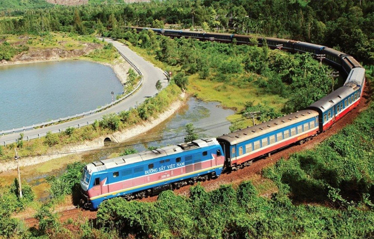 Đường sắt chạy lại đôi tàu khách tuyến Hà Nội - Lào Cai từ ngày 23/9