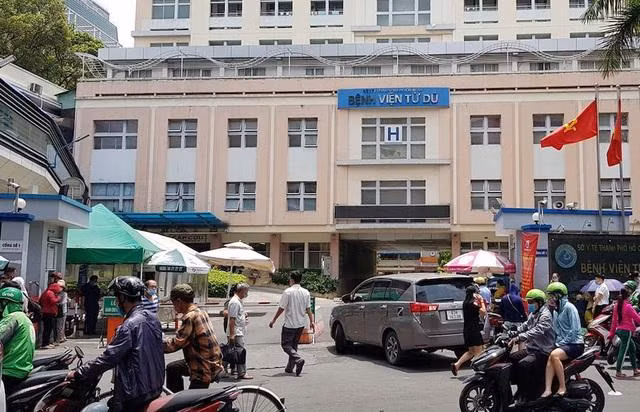 Xét nghiệm 40 nhân viên y tế bệnh viện Từ Dũ sau trường hợp 2 người nhập cảnh trái phép không khai báo