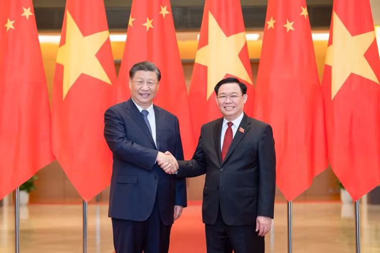 Chủ tịch Quốc hội Vương Đình Huệ hội kiến Tổng Bí thư, Chủ tịch Trung Quốc Tập Cận Bình hôm 13/12/2023. Ảnh: TTXVN