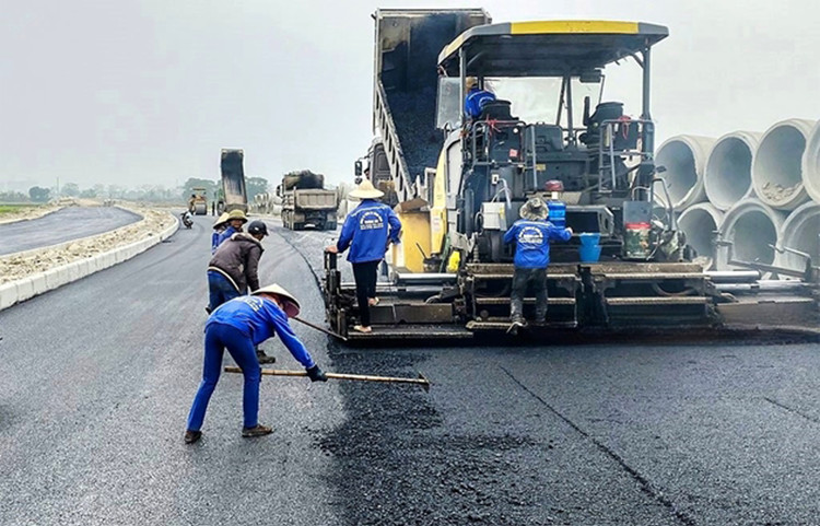 Vận tải và Thương mại Phương Thành Hợp vừa được Chủ đầu tư trao HĐ Gói thầu số 10 Toàn bộ phần XD và một số công việc khác phục vụ thi công XD tuyến ĐT.277B. Ảnh chỉ mang tính minh họa. Nguồn Internet