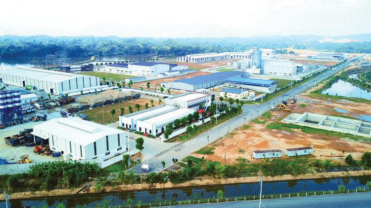 Phần lớn các KKT, KCN phát triển theo hướng đa ngành, đa lĩnh vực, chưa có KKT, KCN chuyên biệt Ảnh: Lê Tiên