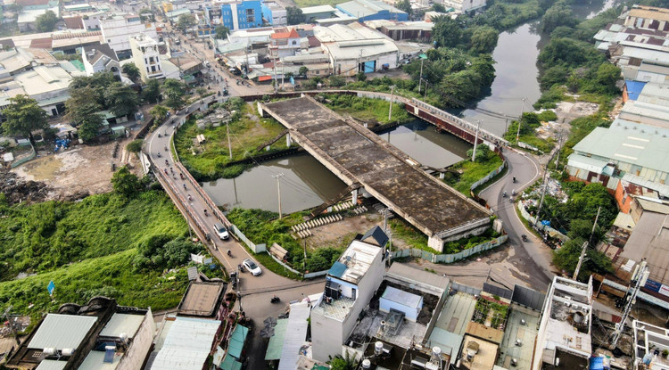 TP.HCM sẽ thi công trở lại cầu Tân Quỳ - Tân Quý