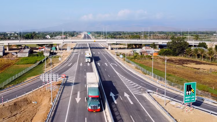 Sau thời gian miễn phí, từ ngày 28/5, cao tốc Cam Lâm – Vĩnh Hảo sẽ chính thức thu phí 