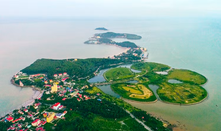 Một góc quận Đồ Sơn nhìn từ trên cao xuống