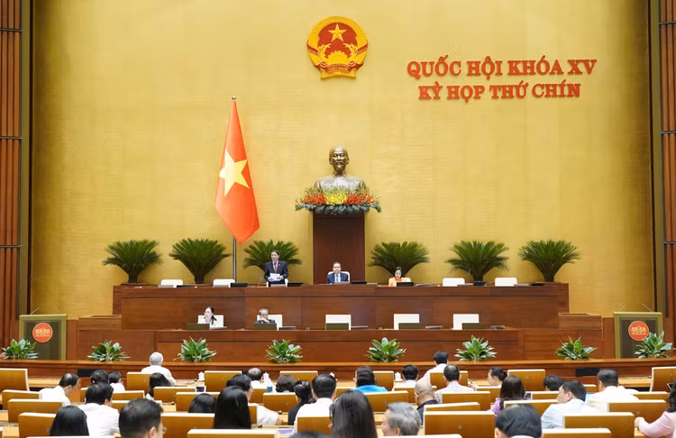 Phó Chủ tịch Quốc hội Nguyễn Đức Hải điều hành nội dung phiên họp sáng 12/5