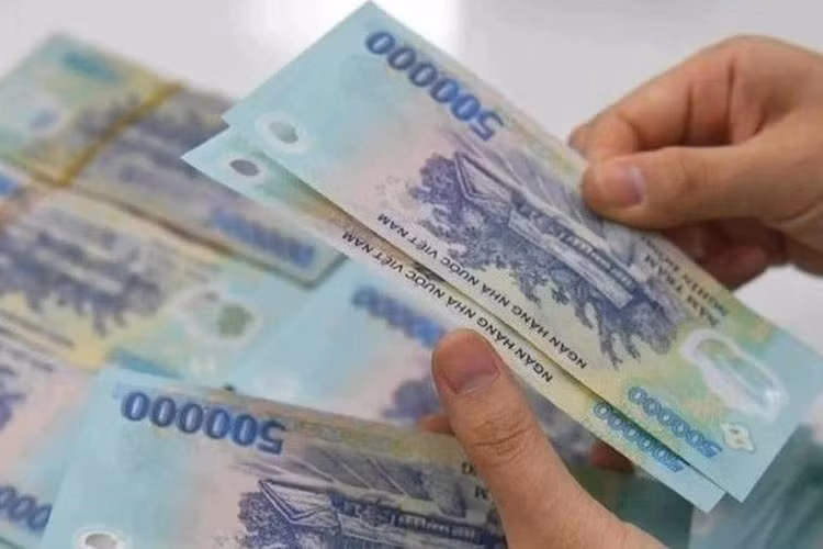 Thưởng Tết âm lịch cao nhất được báo cáo ở Hà Nội đạt 400 triệu đồng