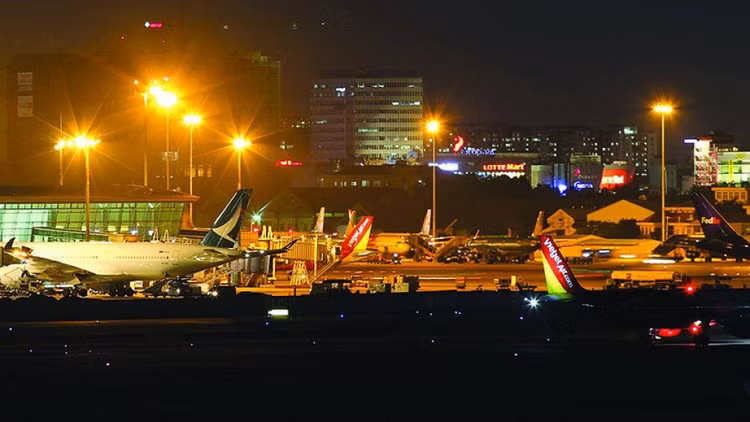 Hàng không đang tăng cường các chuyến bay đêm, phục vụ nhu cầu đi lại tăng cao của hành khách. Ảnh chỉ mang tính minh họa. Nguồn Internet