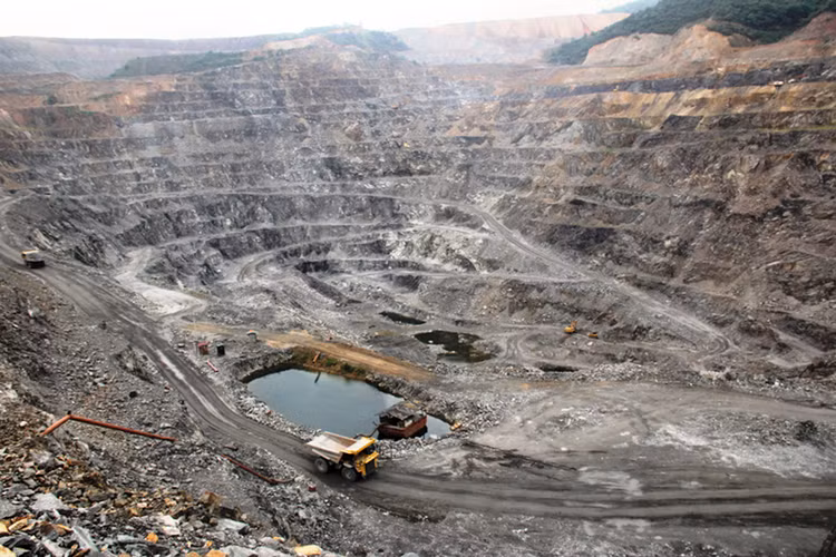 Liên danh 3 thành viên trúng gói thầu 132 tỷ đồng tại Tổng công ty Khoáng sản TKV. Ảnh minh họa