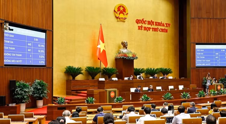 Quốc hội biểu quyết thông qua các dự án luật tại Kỳ họp thứ 9