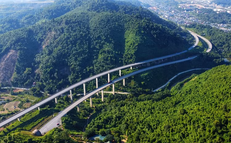 Một đoạn cao tốc Nội Bài - Lào Cai