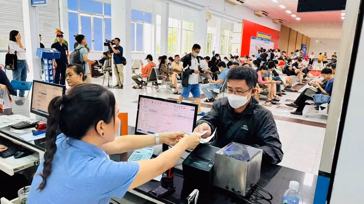 Đến ngày 15/4, đã có 70.600 vé tàu được bán trong dịp nghỉ lễ 30/4-1/5. Ảnh: VNR