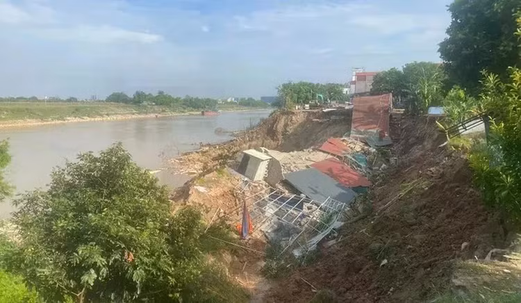 Sạt lở bờ sông Đuống. Nguồn: VTV