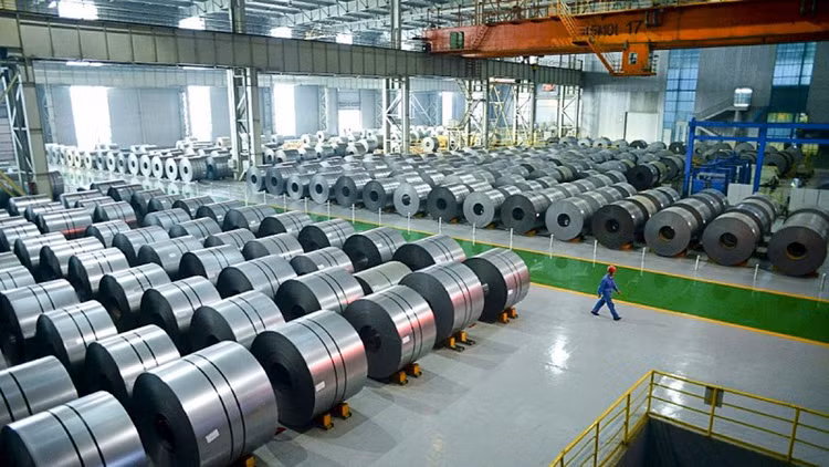 Thép Nam Kim đặt mục tiêu lợi nhuận trước thuế năm 2025 giảm 21%. Ảnh minh họa: Nam Kim