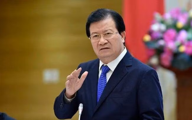 Sáng 7/4, Thủ tướng Phạm Minh Chính trình Quốc hội phê chuẩn việc miễn nhiệm 13 thành viên Chính phủ, trong đó có Phó thủ tướng Trịnh Đình Dũng