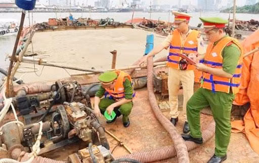 Thanh tra nghi ngờ nhiều dự án ở Hưng Yên dùng cát trái phép để san lấp mặt bằng