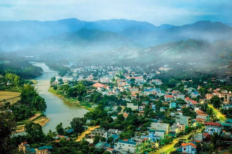 3 nhà thầu phản ánh đối với yêu cầu: “Nhà thầu phải có nhà xưởng, kho bãi thuộc sở hữu nhà thầu hoặc thuê trên địa bàn huyện Sông Mã có diện tích tối thiểu 500 m2...Ảnh chỉ mang tính minh họa. Nguồn Internet