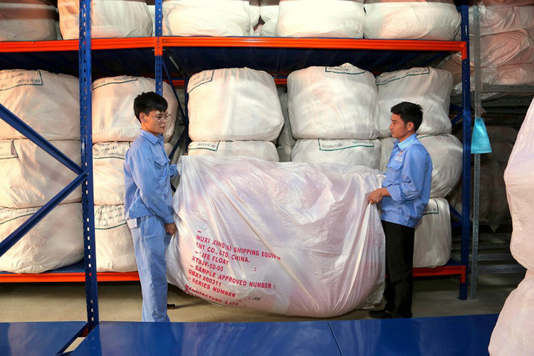 Xuất cấp nhà bạt cứu sinh các loại; phao cứu sinh các loại; máy bơm nước chữa cháy... phục vụ công tác phòng, chống thiên tai và tìm kiếm cứu nạn