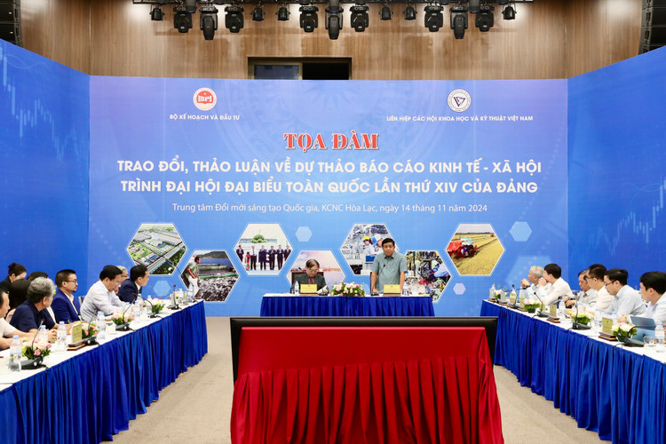 Tọa đàm do Bộ trưởng Bộ Kế hoạch và Đầu tư Nguyễn Chí Dũng - thành viên Thường trực Tiểu ban Kinh tế - Xã hội, Tổ trưởng Tổ Biên tập và Chủ tịch Liên hiệp Hội Khoa học và Kỹ thuật Việt Nam Phan Xuân Dũng đồng chủ trì