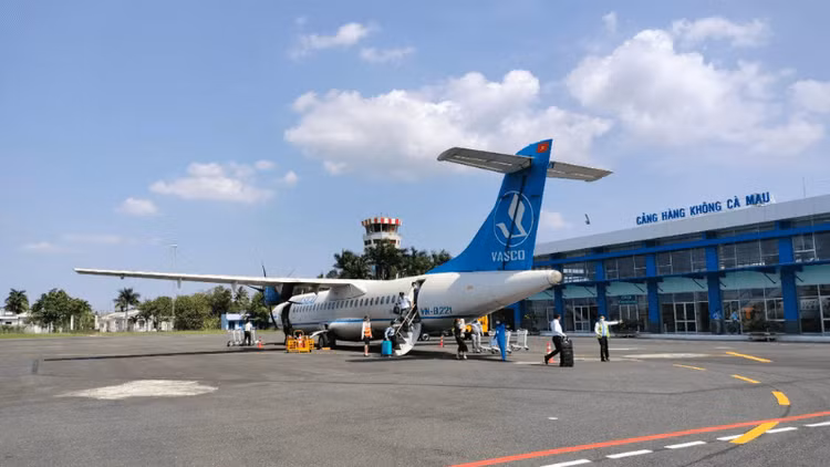 Tỉnh Cà Mau sẽ bố trí khoảng 863 tỷ đồng để thực hiện Dự án thu hồi đất, bồi thường, hỗ trợ, tái định cư để mở rộng, nâng cấp Cảng hàng không Cà Mau.