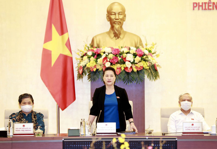 Chủ tịch Quốc hội Nguyễn Thị Kim Ngân chủ trì và phát biểu khai mạc Phiên họp thứ 48 của Ủy ban Thường vụ Quốc hội. Ảnh: TTXVN